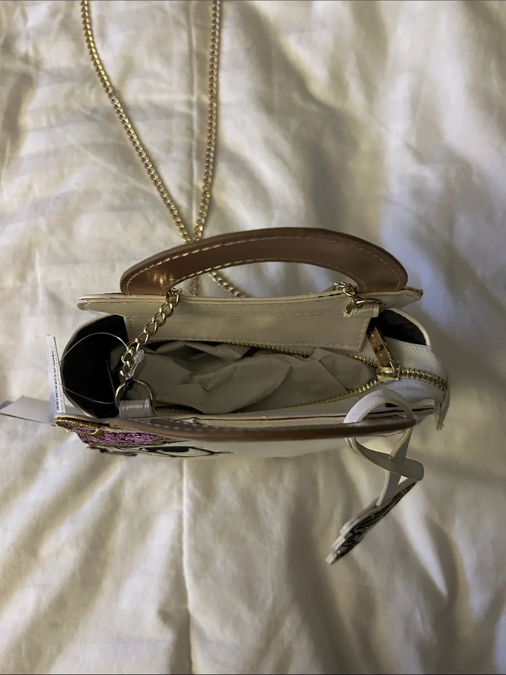 Mrs. Potts Danielle Nicole  Crossbody Bag with Gold Chain - Picture 5 of 5